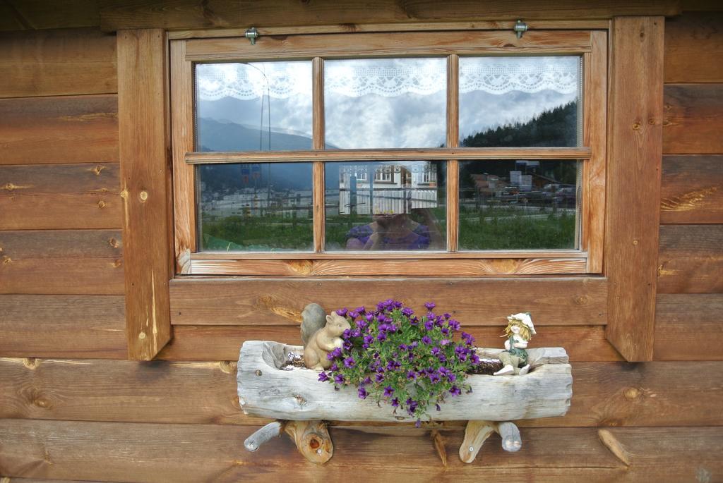 Pension Hof Zur Stilli Leilighet Davos Eksteriør bilde